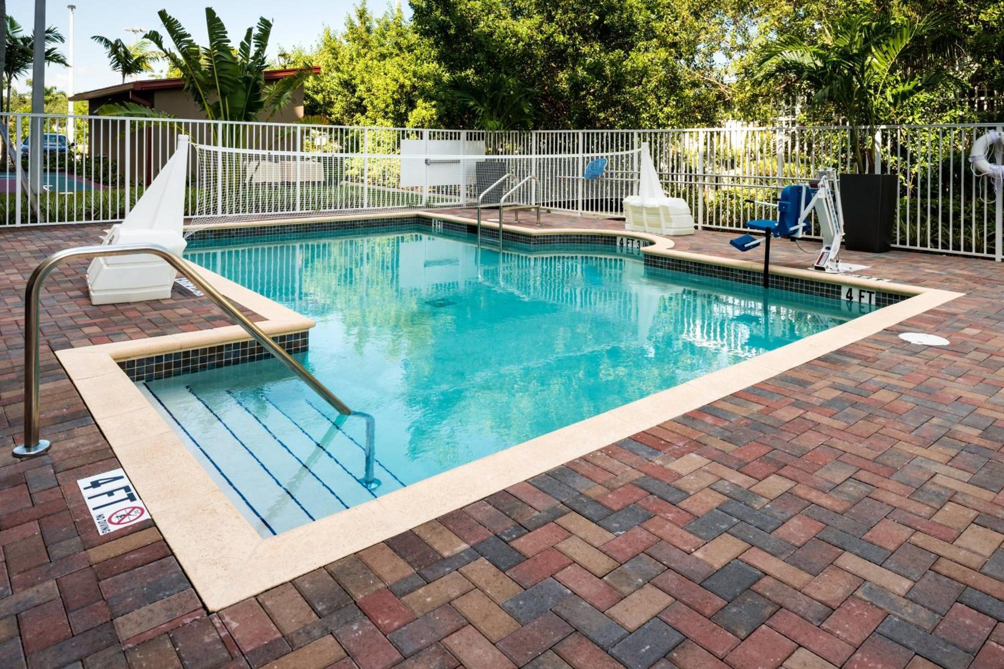Residence Inn By Marriott Miami West/Fl Turnpike Hialeah Gardens Esterno foto